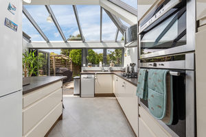 Kitchen- click for photo gallery